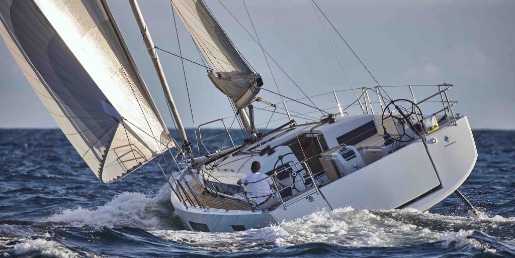Boats & Catamarans for sale and charter - Jeanneau - Barcos en venta