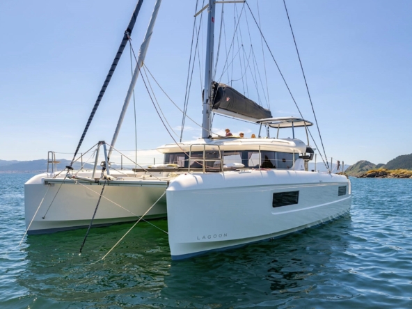 Lagoon 43 for sale