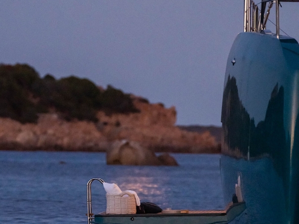 Lagoon-EIGHTY-2-Catamaran-de-Lujo