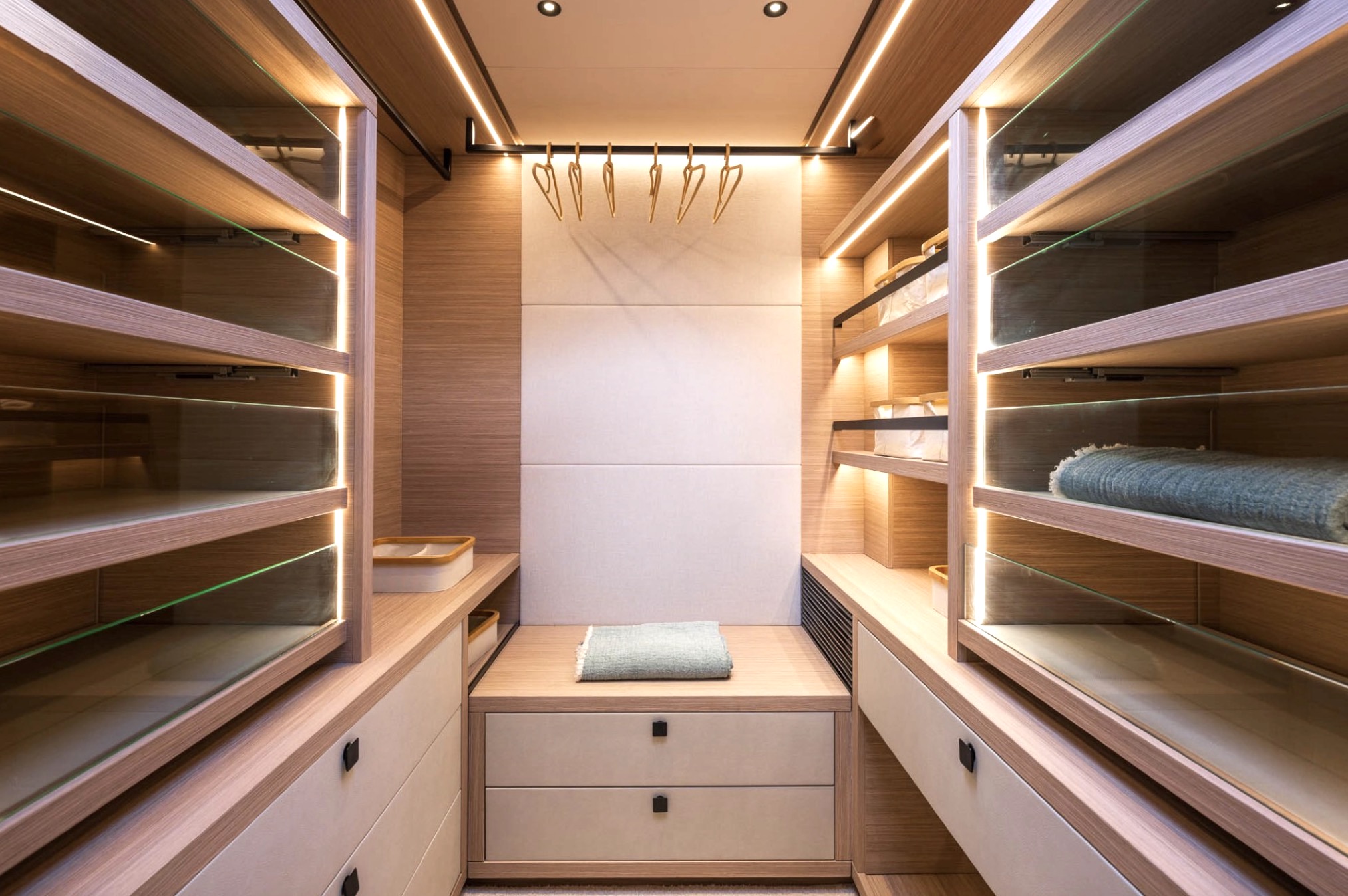 Lagoon EIGHTY 2 for sale_luxury catamaran yachts_KAT Marina