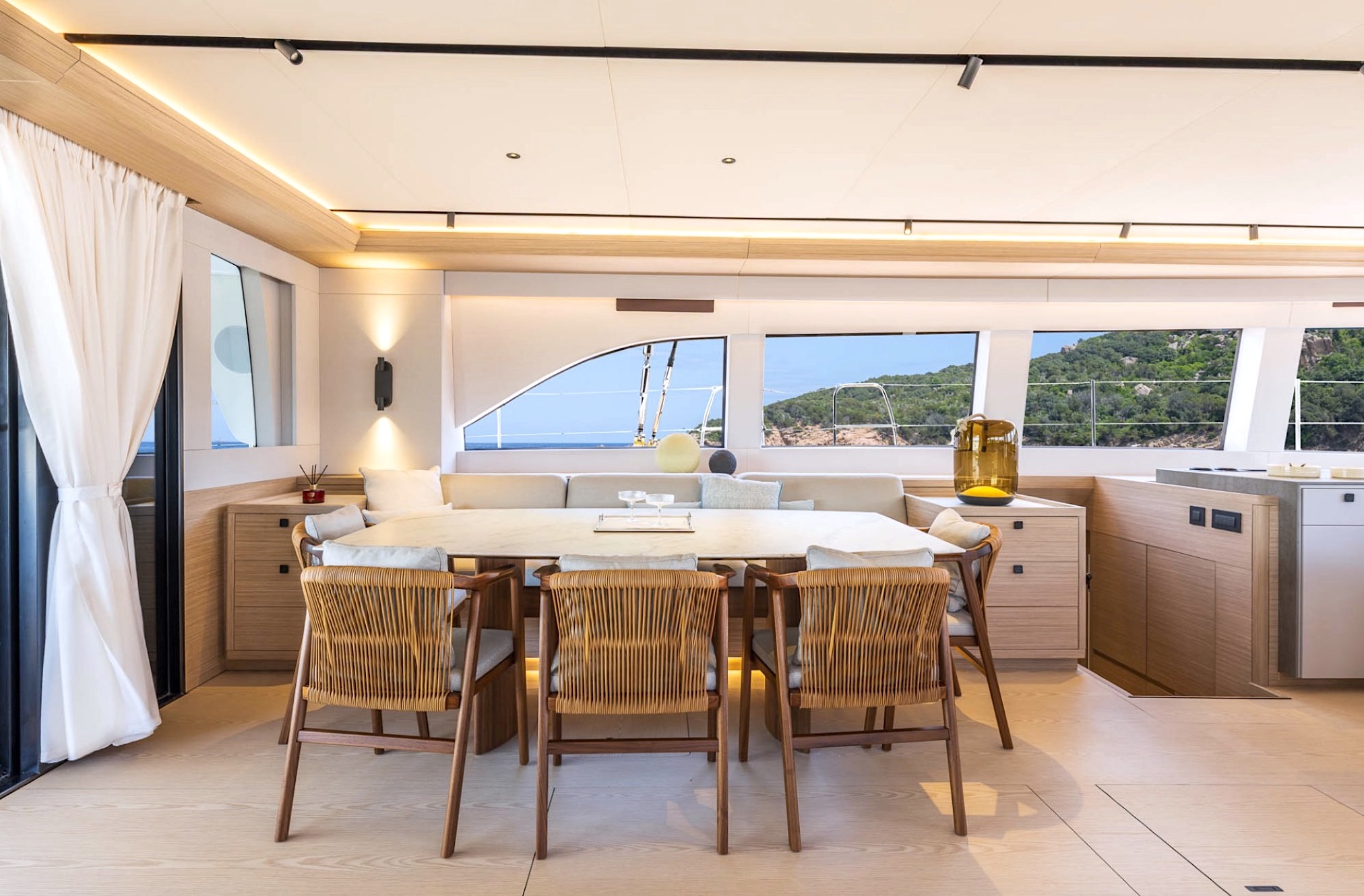 Lagoon EIGHTY 2 for sale_luxury catamaran yachts_KAT Marina