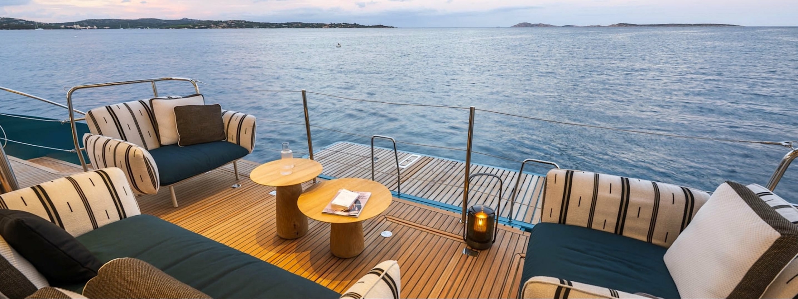 Lagoon-EIGHTY-2-Lujoso-catamaran-a-vela-venta-de-barcos