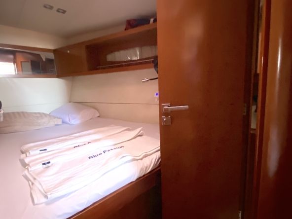 Beneteau Oceanis 58 for sale front cabin