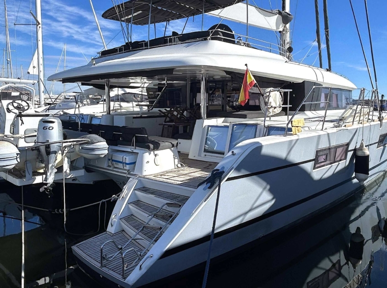 Lagoon_620_2015_for_sale