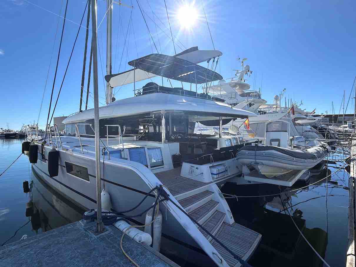 Lagoon 620 Essence for sale