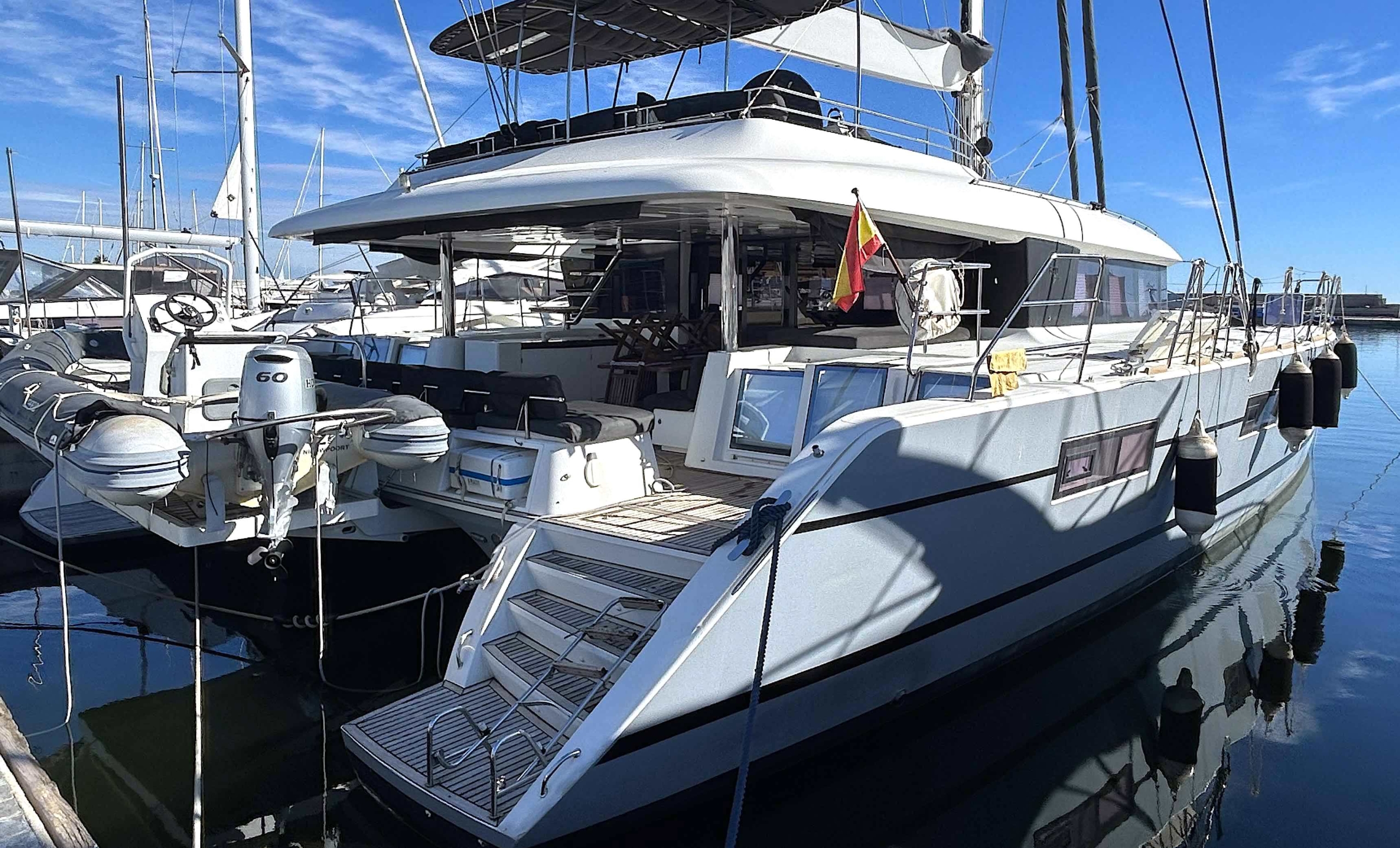 Lagoon_620_2015_for_sale