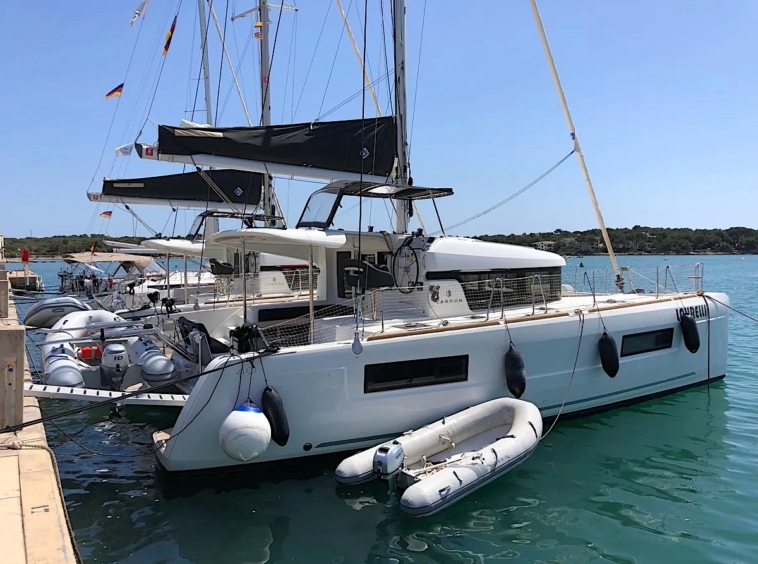 Lagoon-40-2020-4-cabins-for-sale