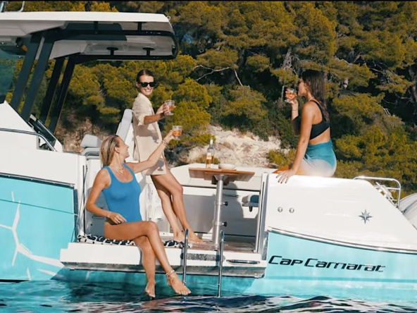 Jeanneau_cap_camarat_9.0_CC_S2_KAT_Marina