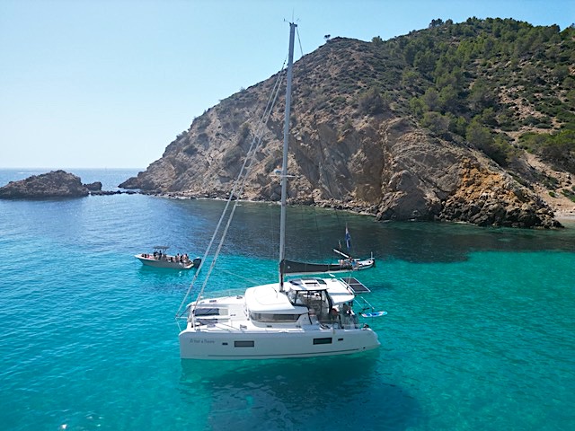 Lagoon 42 2020 for sale