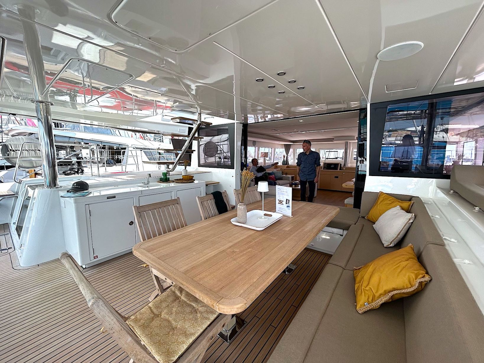 Lagoon 620 NEO - The refit by Lagoon shipyard - KAT Marina