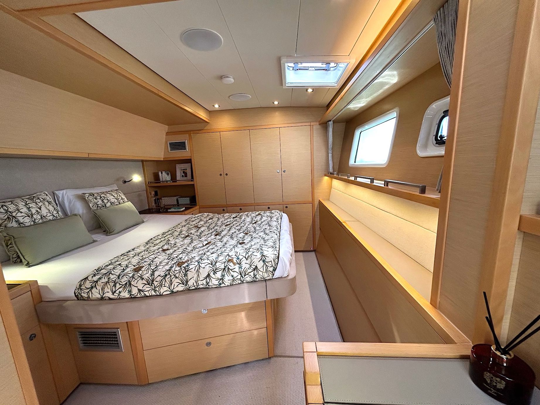 Lagoon 620 NEO - The refit by Lagoon shipyard - KAT Marina