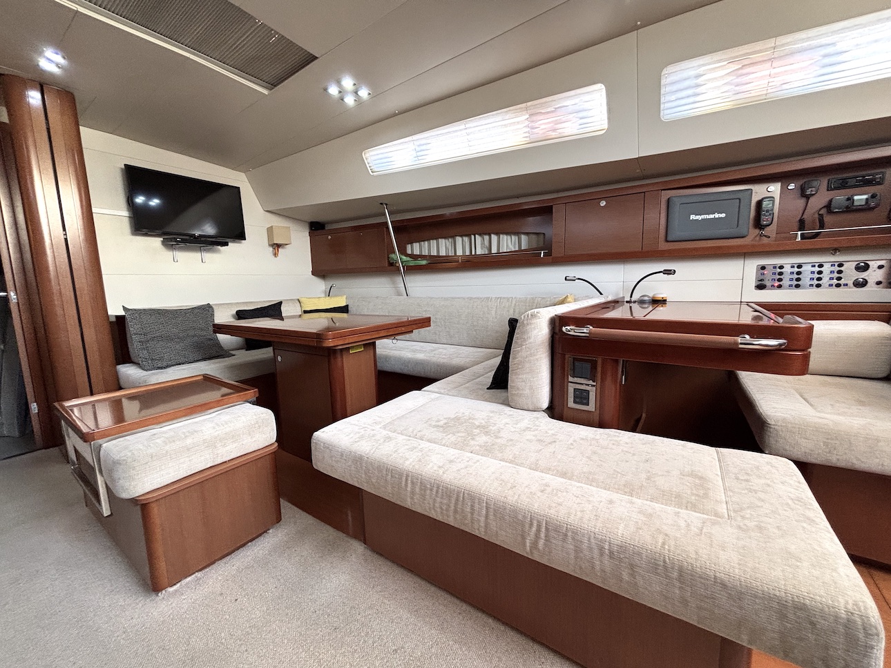 Beneteau Oceanis 58 2010 for sale