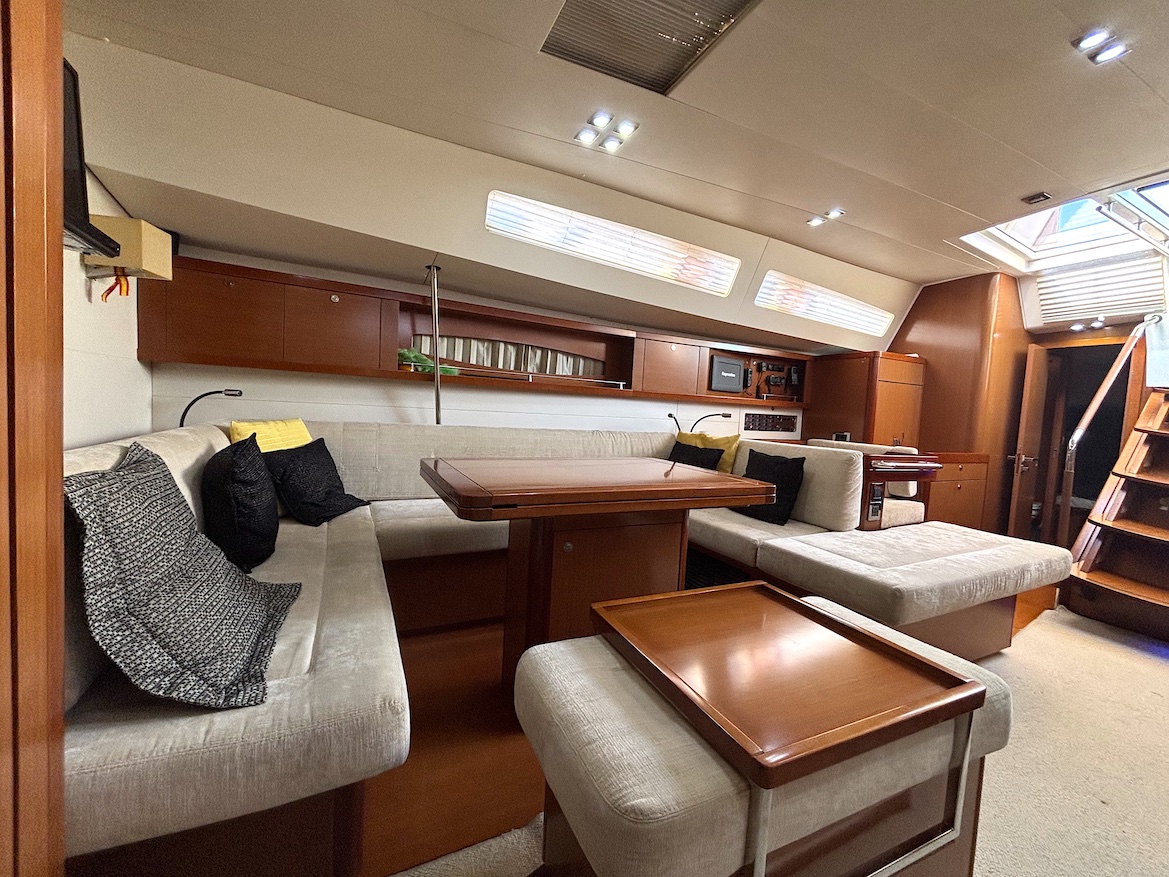 Beneteau Oceanis 58 2010 for sale