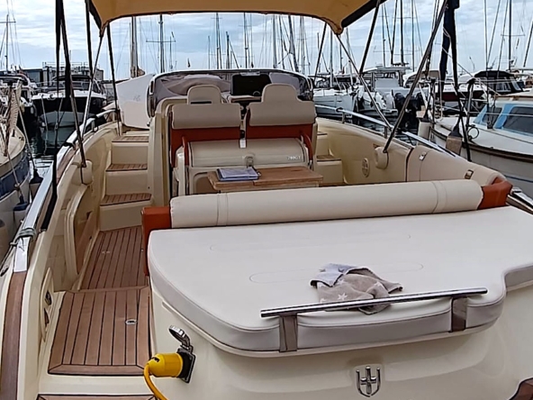 Invictus 280 GT en venta