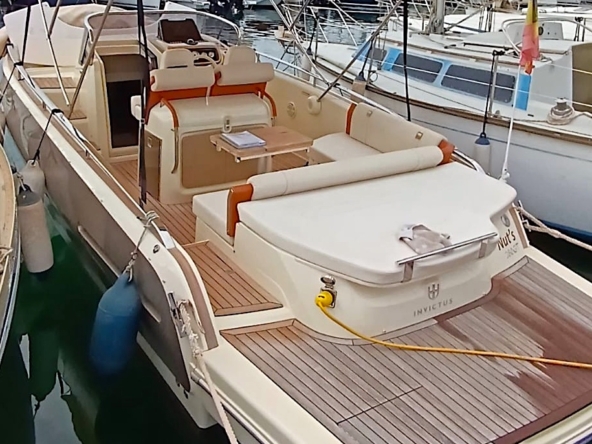 Invictus 280 GT en venta