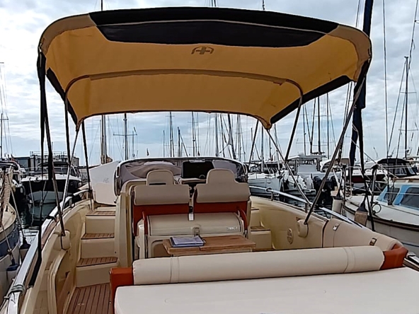 Invictus 280 GT en venta