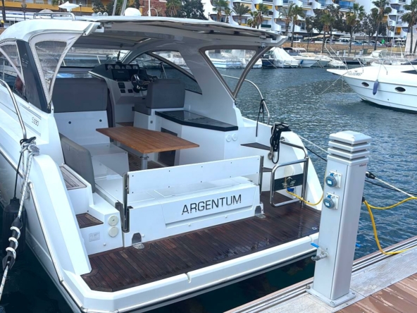 Sealine S330 2015 for sale