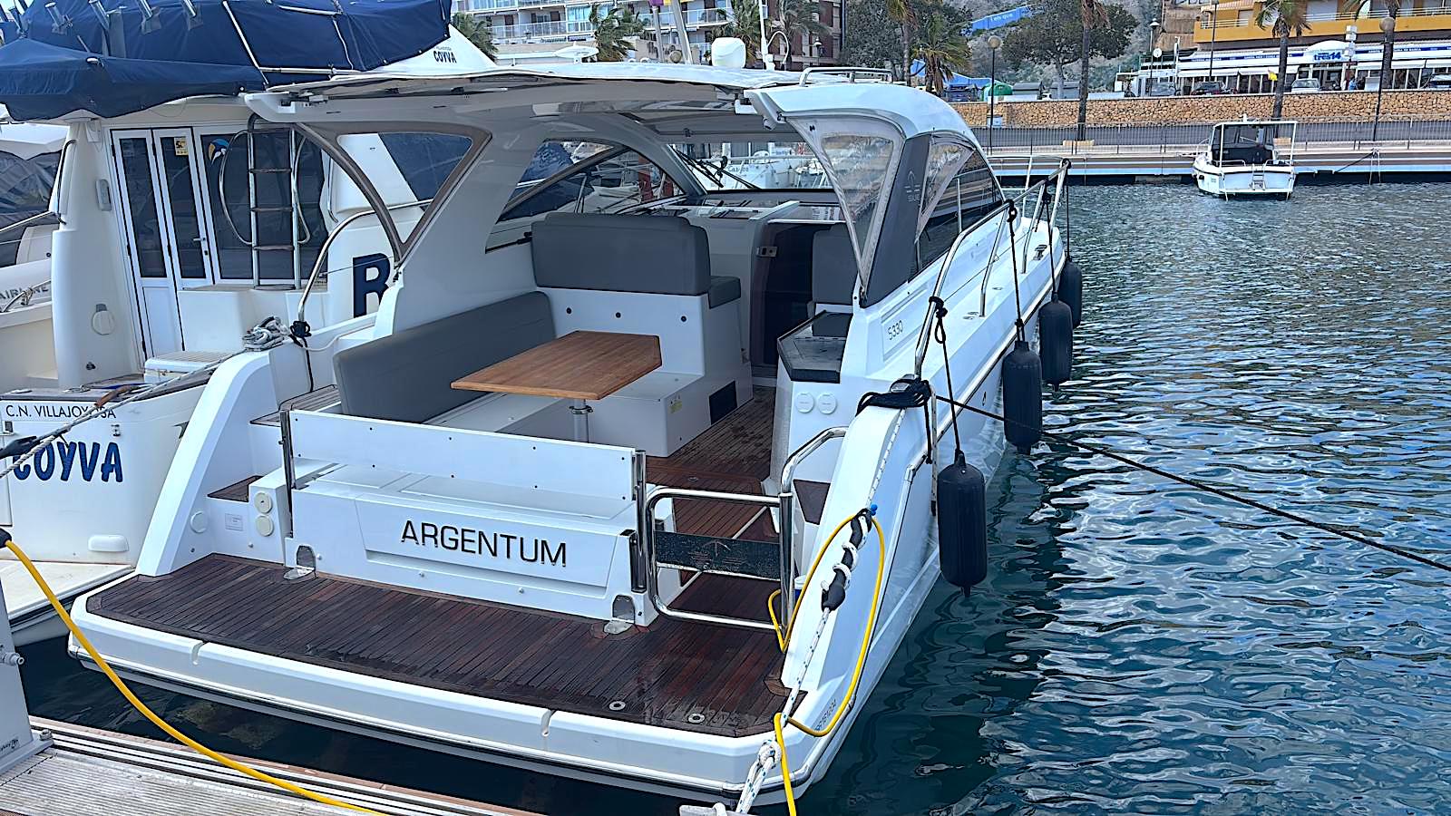 Sealine S330 2015 for sale