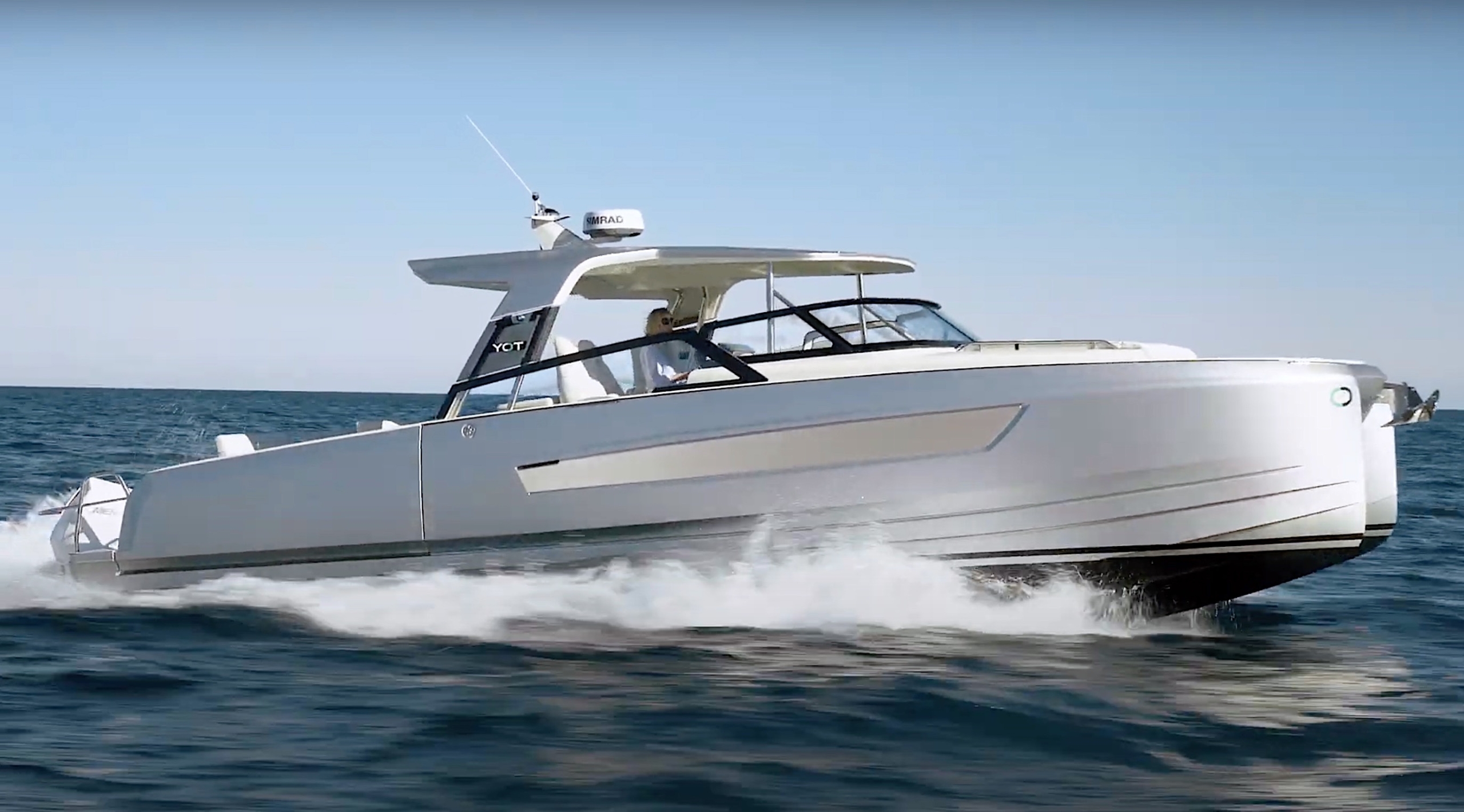 YOT 36_Yot Power catamarans. Motor Catamarans