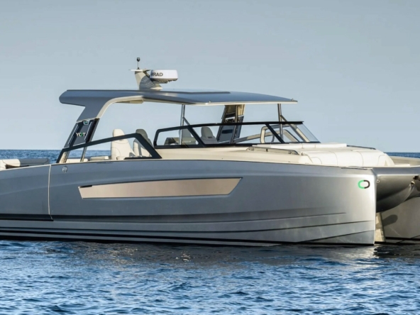 YOT 36_Yot Power catamarans