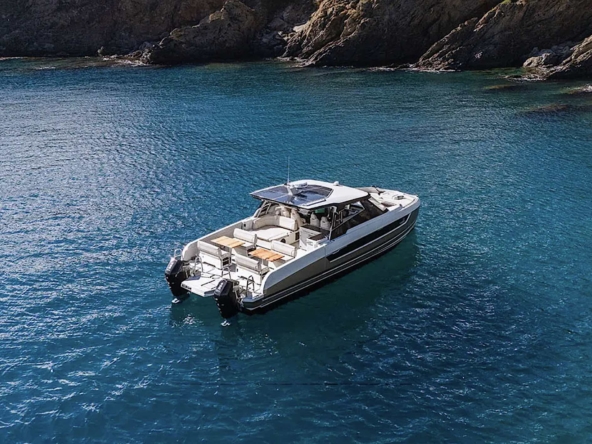 YOT 41_Yot Power catamarans 29