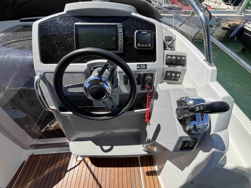 Cap camarat 7.5 WA en venta. Jeanneau. KAT Marina.