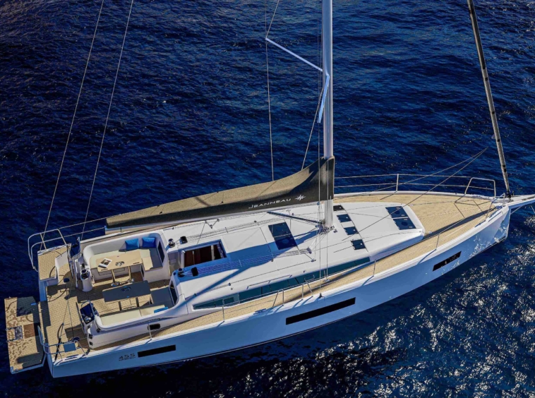 Sun-Odyssey-455-deck -KAT-Marina