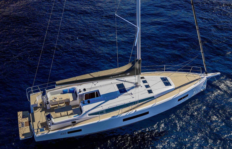 Sun-Odyssey-455-deck -KAT-Marina