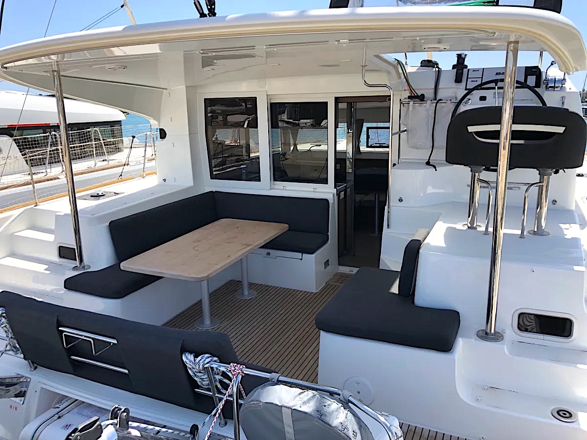Lagoon-40-2020-4-cabins-for-sale
