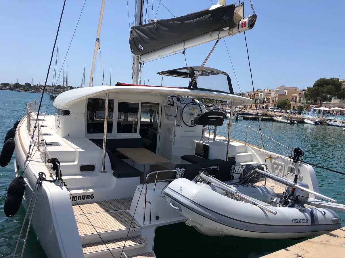 Lagoon-40-2020-4-cabins-for-sale