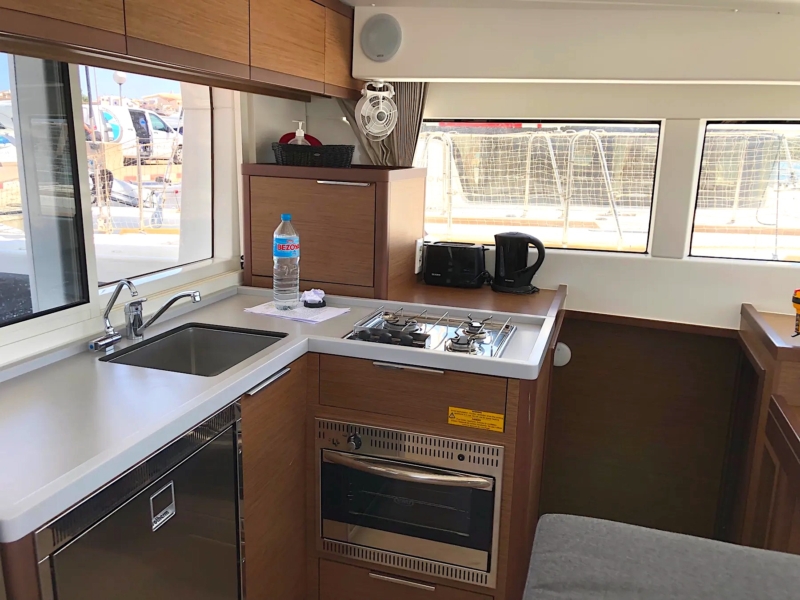 Lagoon-40-2020-4-cabins-for-sale