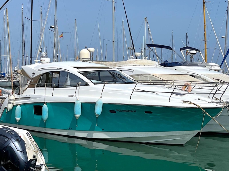 Prestige 42 S 2009 for sale - Jeanneau Prestige Hard-Top motor yacht - KAT Marina