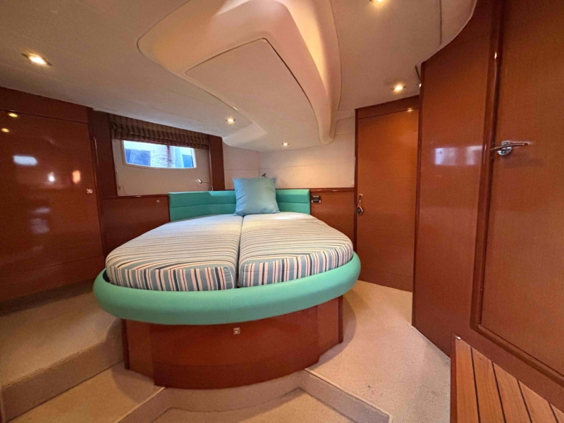 Prestige 42 S 2009 - aft cabin - for sale - KAT Marina