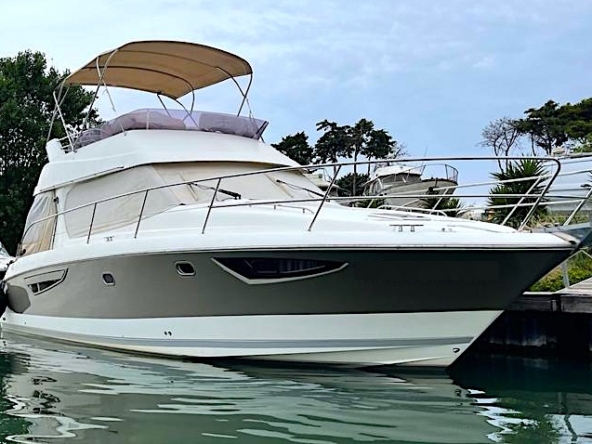 Jeanneau-Prestige-39-fly-KAT-Marina