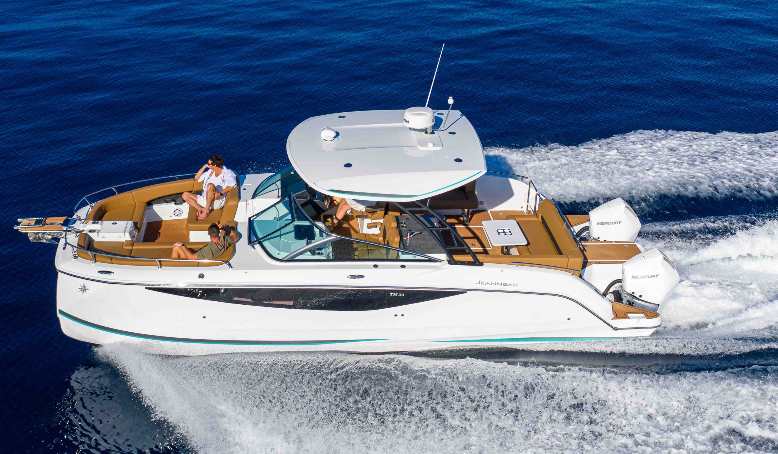 TH-33-Jeanneau-Catamarans