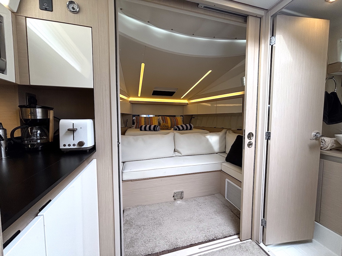 Jeanneau Leader 33 for sale