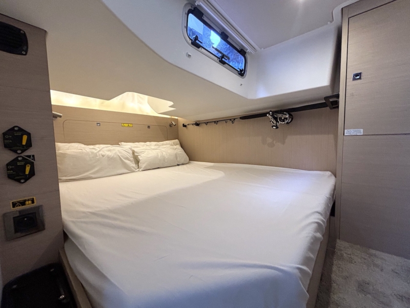 Jeanneau Leader 33 for sale