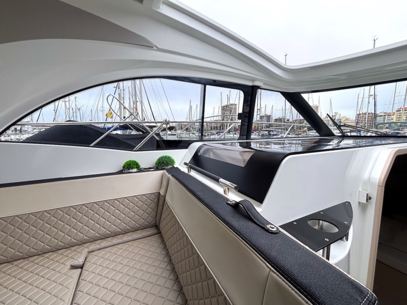 Jeanneau Leader 33 for sale