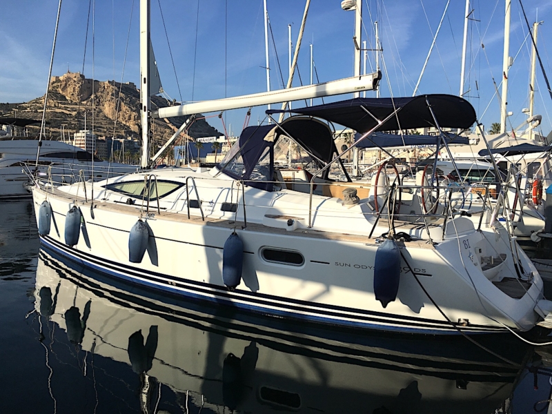 Sun Odyssey 39 DS 2 cabins for sale