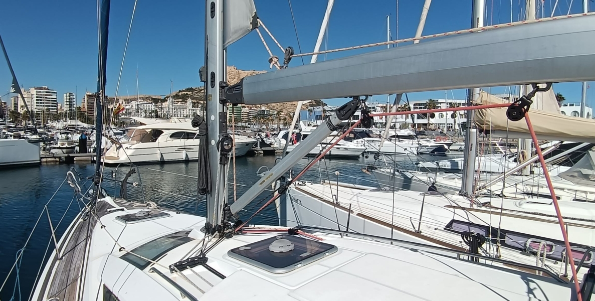 Sun Odyssey 39 DS 2 cabins for sale