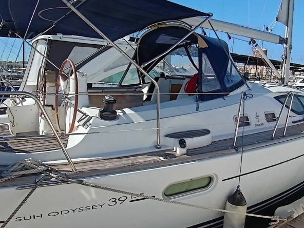 Sun Odyssey 39 DS 2 cabins for sale