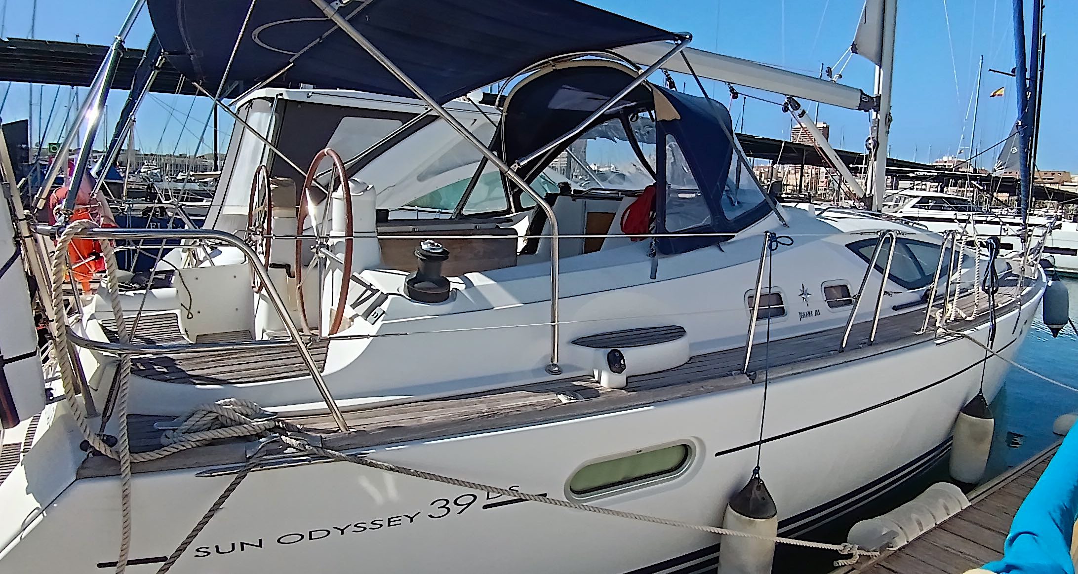 Sun Odyssey 39 DS 2 cabins for sale